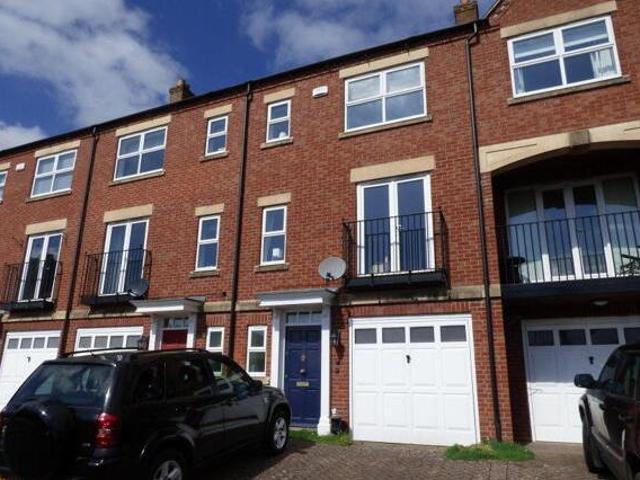 House for rent in Compton, Froggatt