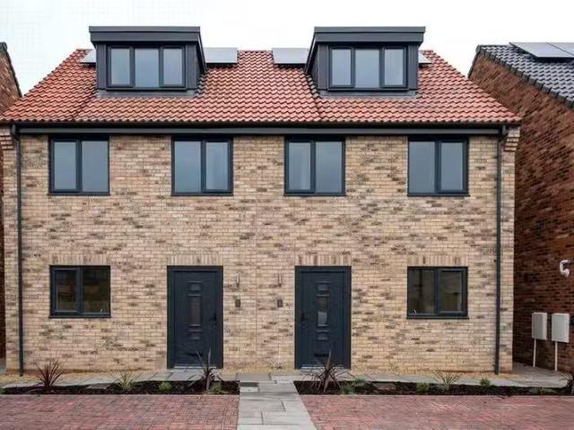 House for rent in Alveston