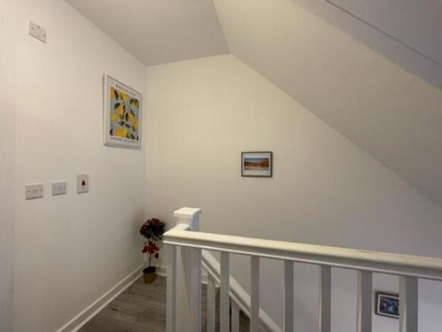 Townhouse for rent in Bedford