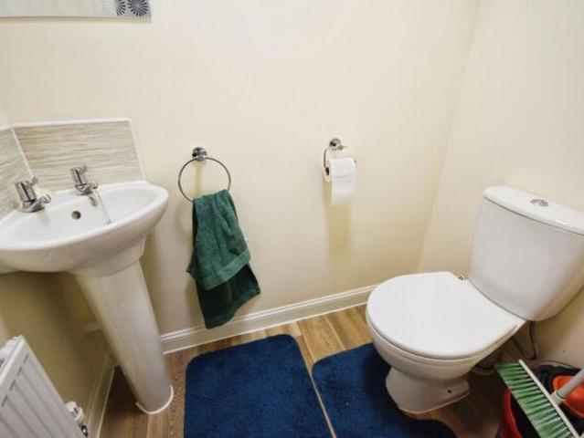 Townhouse for rent in Burslem, Stoke-on-Trent