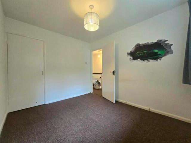 Townhouse for rent in Rossett, Harrogate