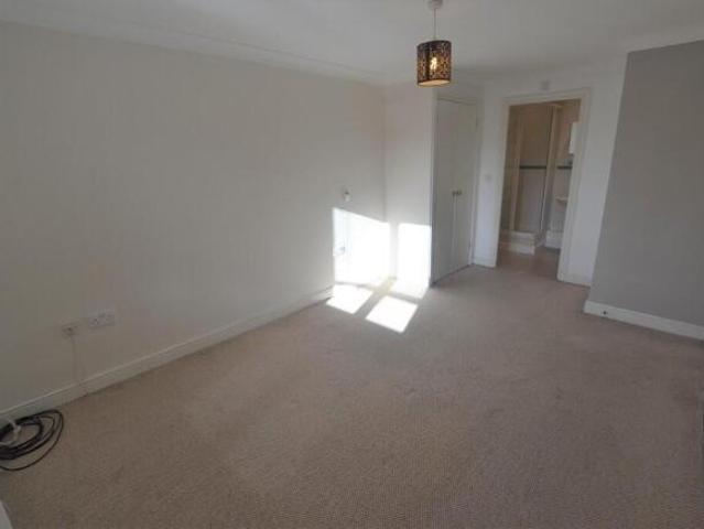 Townhouse for rent in Beaconsfield, Penn Bottom