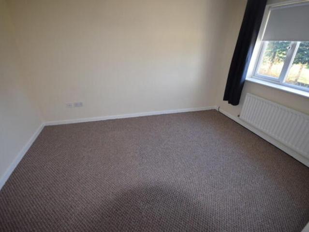 Townhouse for rent in Stoke-on-Trent