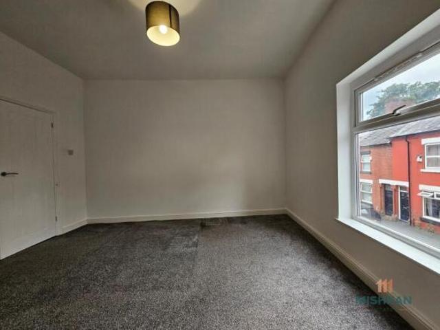 Townhouse for rent in Victoria Park, Manchester