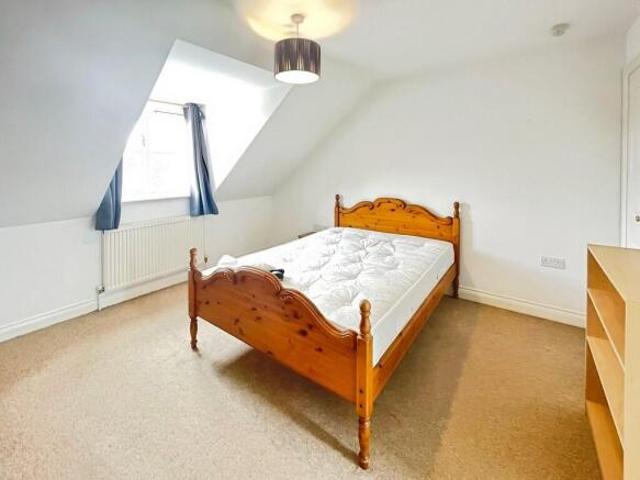 Townhouse for rent in Boultham, Brayford