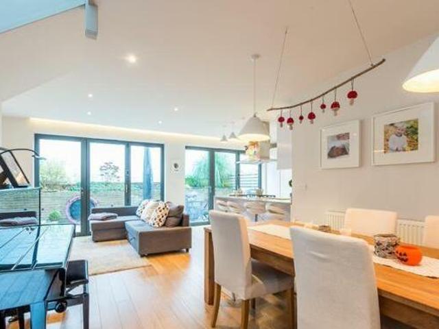House for rent in Lyons, Greater London