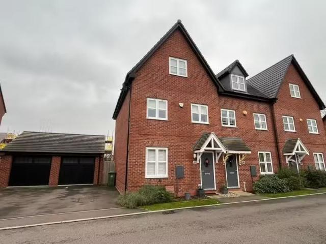 House for rent in New Bilton, Warwickshire