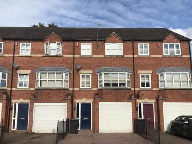 House for rent in Froggatt, East Midlands