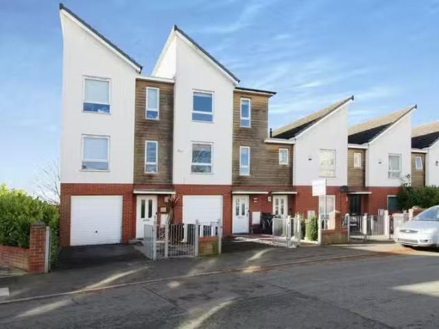 House for rent in Falcon Lodge, Wales