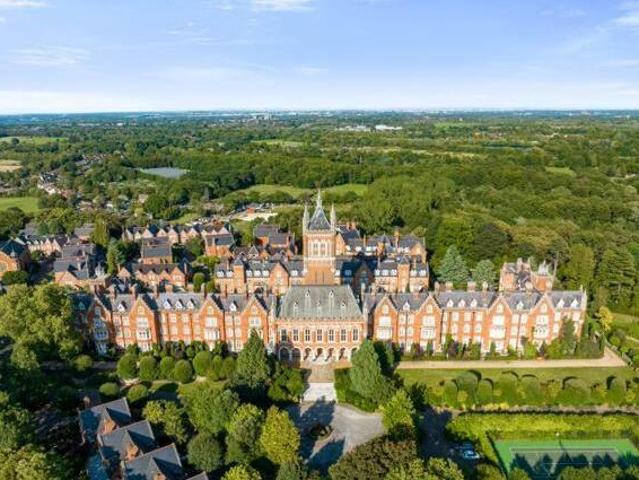 House for sale in Row Town, Surrey