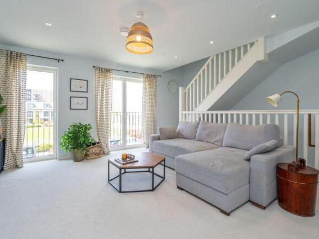 Townhouse for sale in Leith Links, Leith