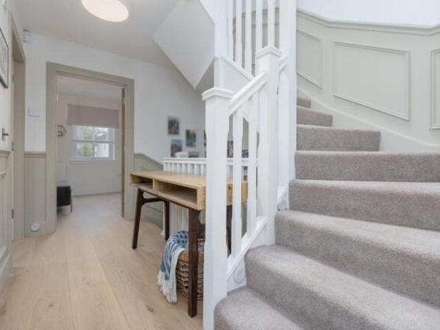 Townhouse for sale in St Marks, Maidenhead