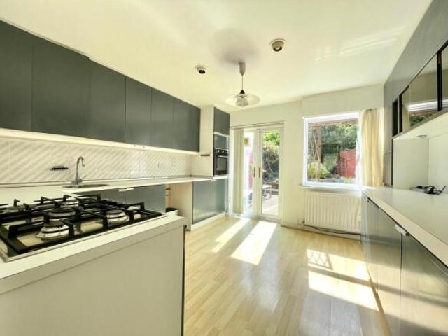 Townhouse for sale in Great Linford, Milton Keynes
