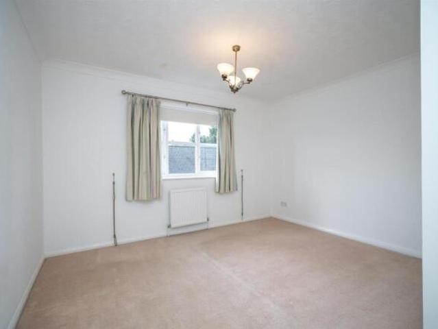 Townhouse for sale in St Albans, Five Acres
