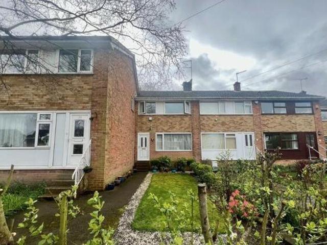 House for sale in Greengates, West Yorkshire