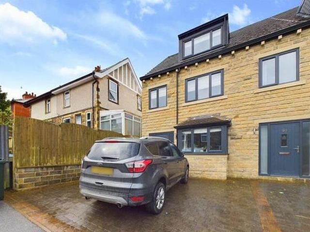 House for sale in Broad Folds, Bradford