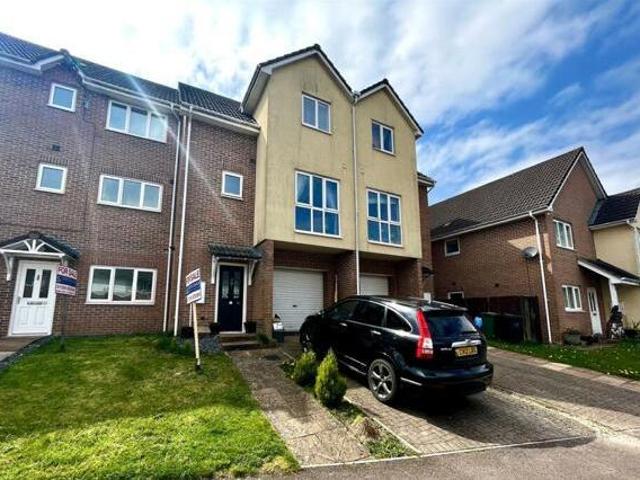 House for sale in Bromsberrow Heath, Gloucestershire