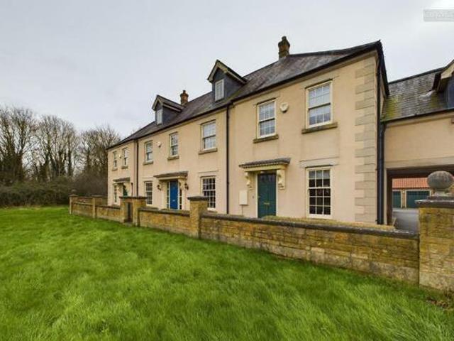 House for sale in Hampton Green, Cambridgeshire