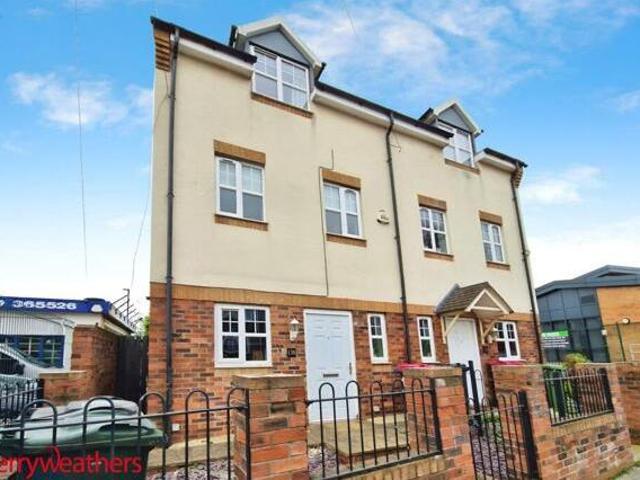House for sale in Brinsworth, South Yorkshire