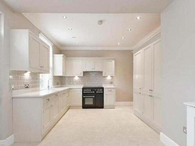 House for sale in Broomhill, South Yorkshire