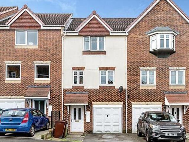 House for sale in Castleford, West Yorkshire