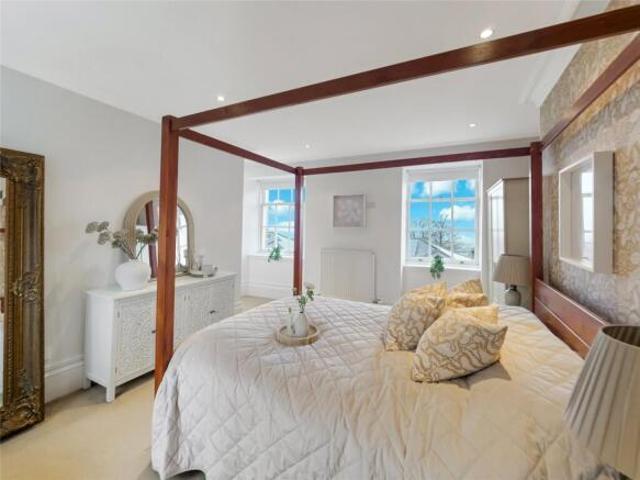 Townhouse for sale in Scotland