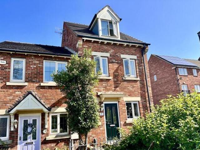 House for sale in Hollingwood, Chesterfield