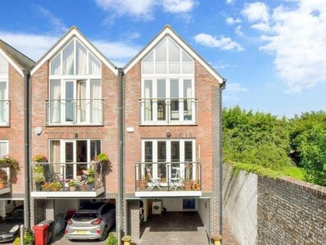 House for sale in Chichester, Littlecote