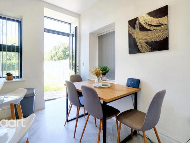 Townhouse for sale in West Yorkshire