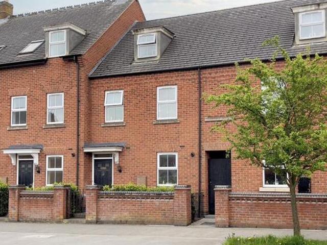 House for sale in Coalville, Leicestershire
