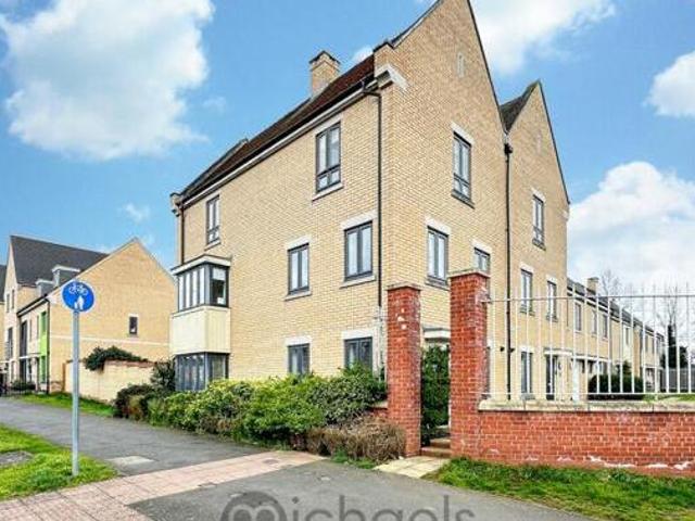 House for sale in Hythe, Colchester