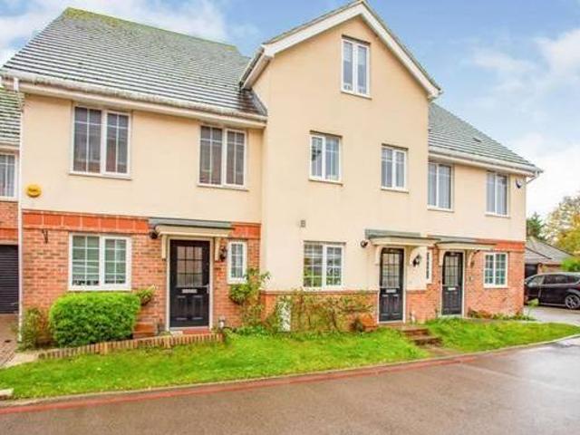 House for sale in Lyons, Greater London