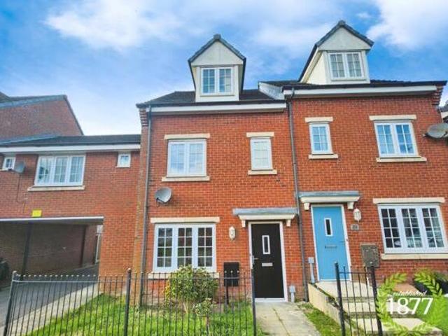 House for sale in Knowle Fold, Darwen