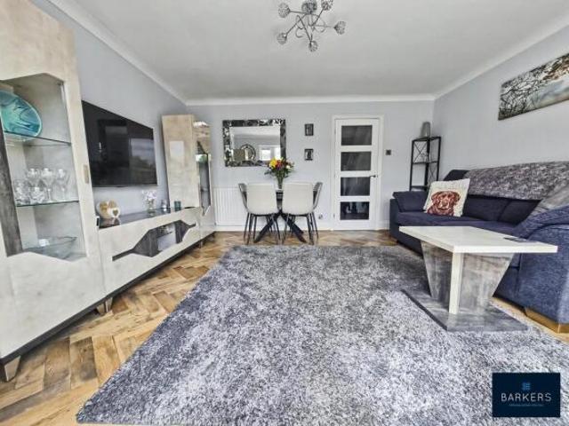 Townhouse for sale in Scotland