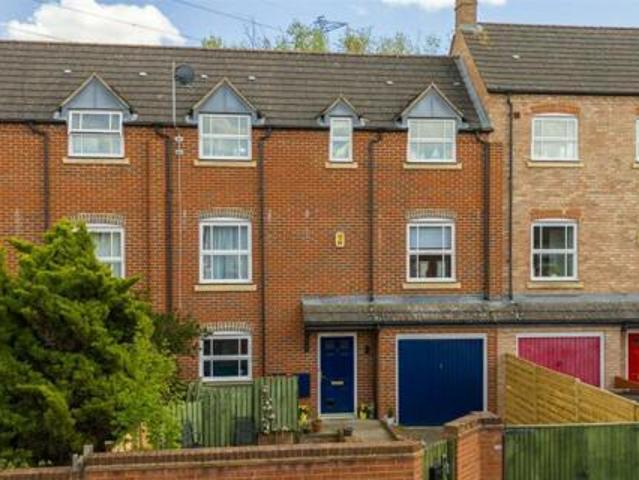 House for sale in Aylesbury, Buckinghamshire