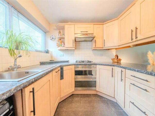 Townhouse for sale in Roundhay, West Yorkshire