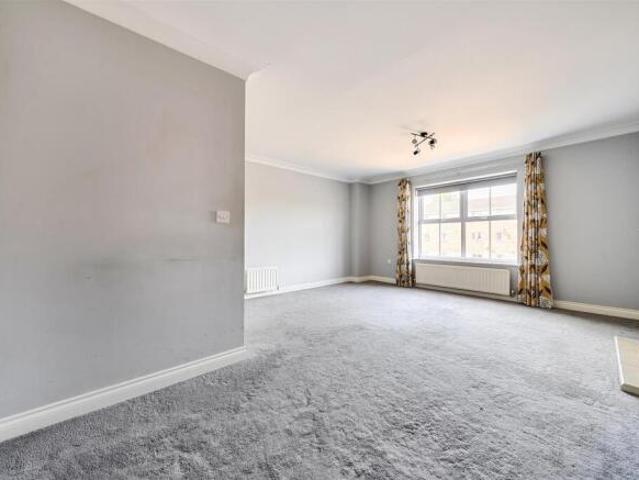 Townhouse for sale in Cauldwell, Bedford