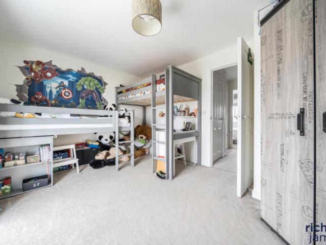 Townhouse for sale in Abbey Mead, Swindon