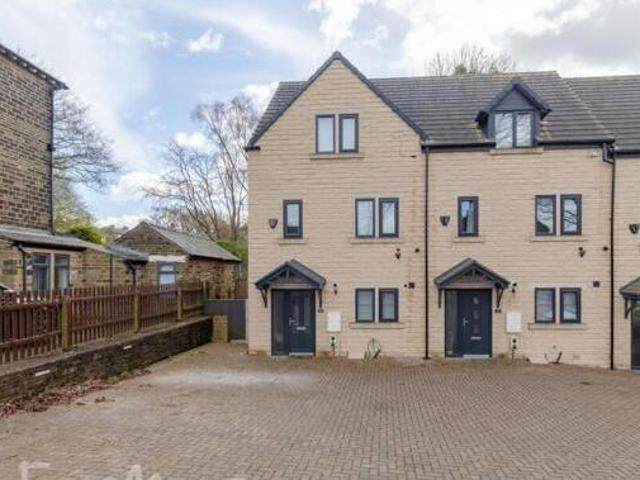 House for sale in Boothtown, Halifax