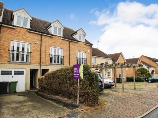House for sale in Hampton Green, Cambridgeshire