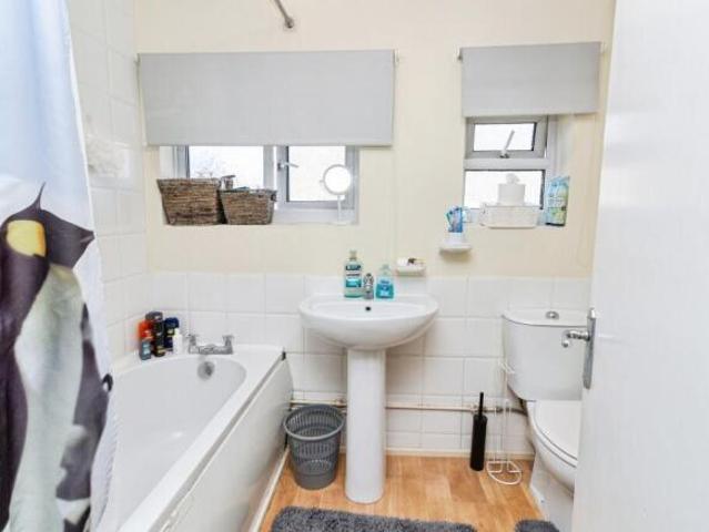 Townhouse for sale in Stoke-on-Trent