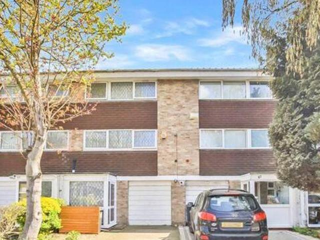 House for sale in Greater London