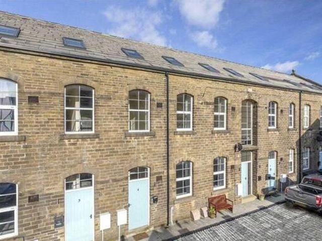 House for sale in Keighley, West Yorkshire