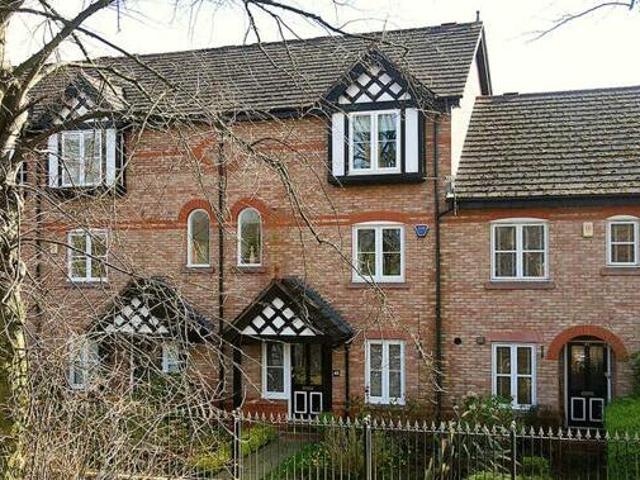House for sale in Knutsford