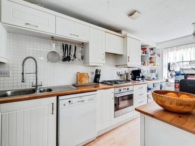 Townhouse for sale in Rodbourne, Swindon