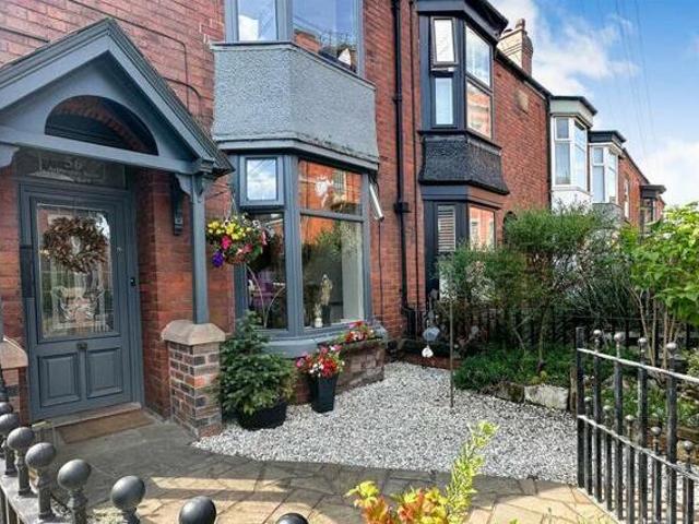 House for sale in Kingsley Moor, Staffordshire