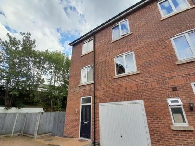 House for sale in Pinfold, Leicestershire