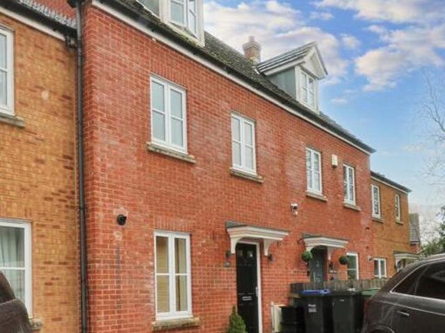 House for sale in Lyons, Greater London