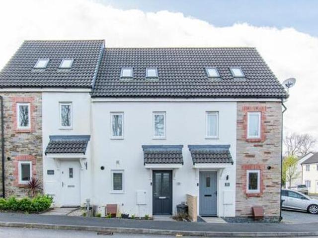 House for sale in Lamellion, Cornwall