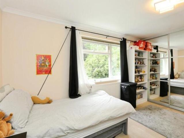 Townhouse for sale in Sandown Park, Kent